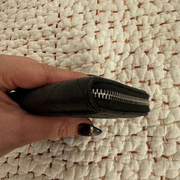 Chanel Cavier quilted CC zipper card holder - Picture 4 of 12